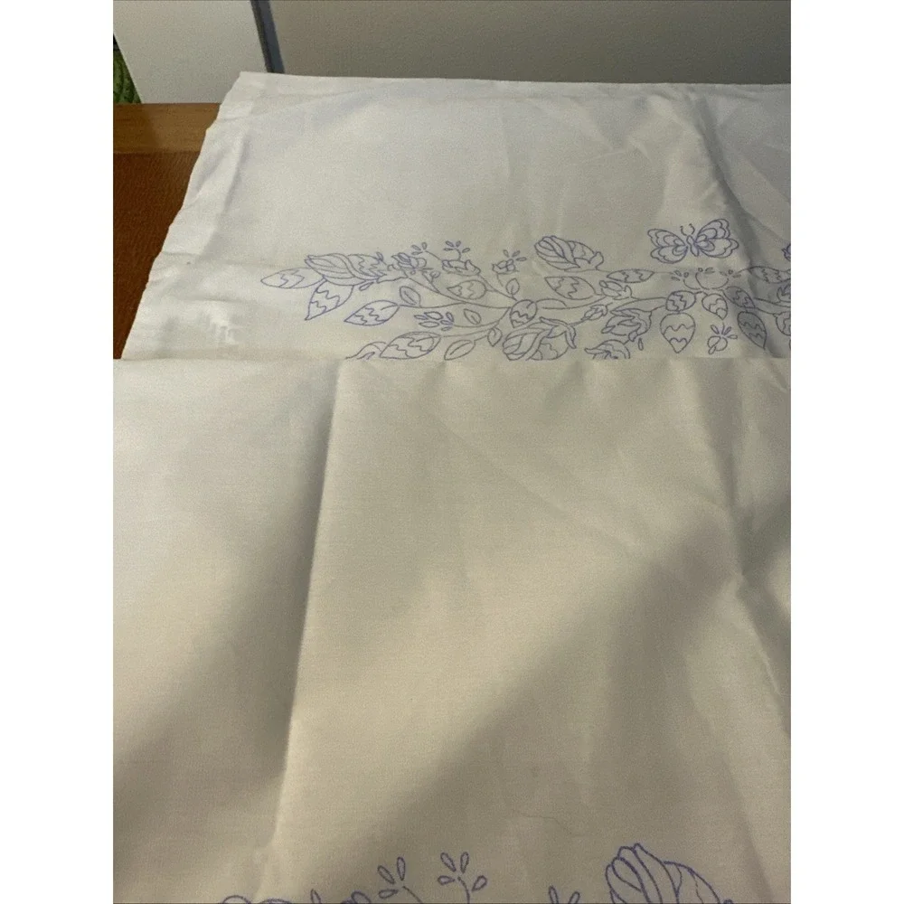 Janlynn printed pillowcase